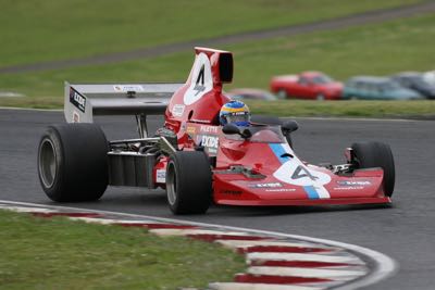 Thunderous Formula 5000 Motor Racing in New Zealand