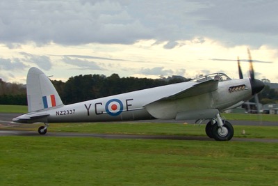 De Havilland DH.98 Mosquito - Start Up And Taxi
